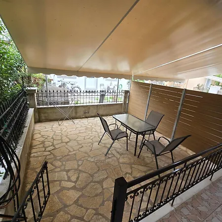Apartment Dennis Lefkada City